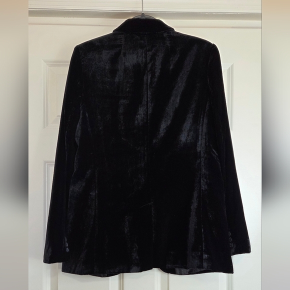 Banana Republic Factory Black Velvet 'Long and Lean' Blazer - Size 10 - Picture 3 of 9